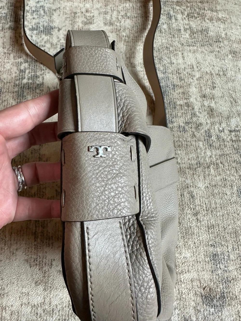Tory Burch Gemini Link Hobo Shoulder Crossbody Bag French Grey Adjustable Strap